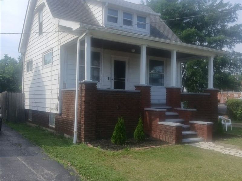 18658 Abby Avenue , Euclid, OH 44119 Photo 3