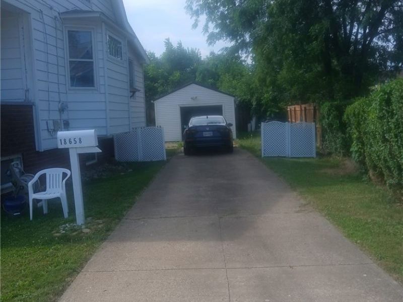 18658 Abby Avenue, Euclid, OH 44119 Photo 5