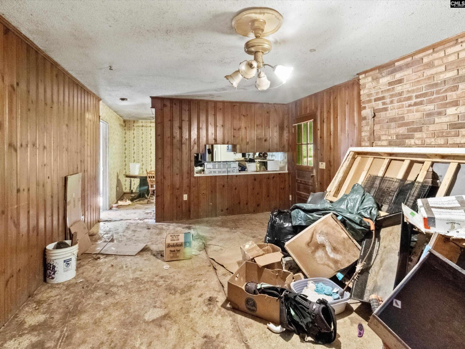 642 Old Friars Road  Photo 6