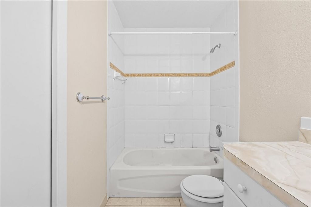1758 Lakefront Boulevard, Unit B, Fort Pierce, FL 34982 Photo