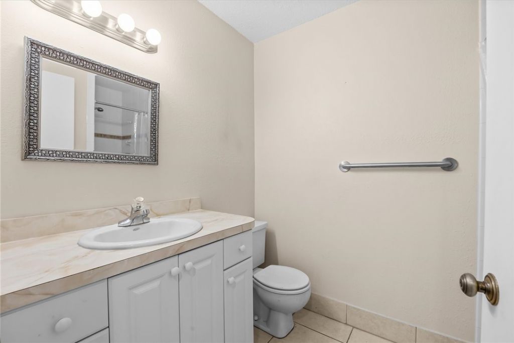 1758 Lakefront Boulevard, Unit B, Fort Pierce, FL 34982 Photo