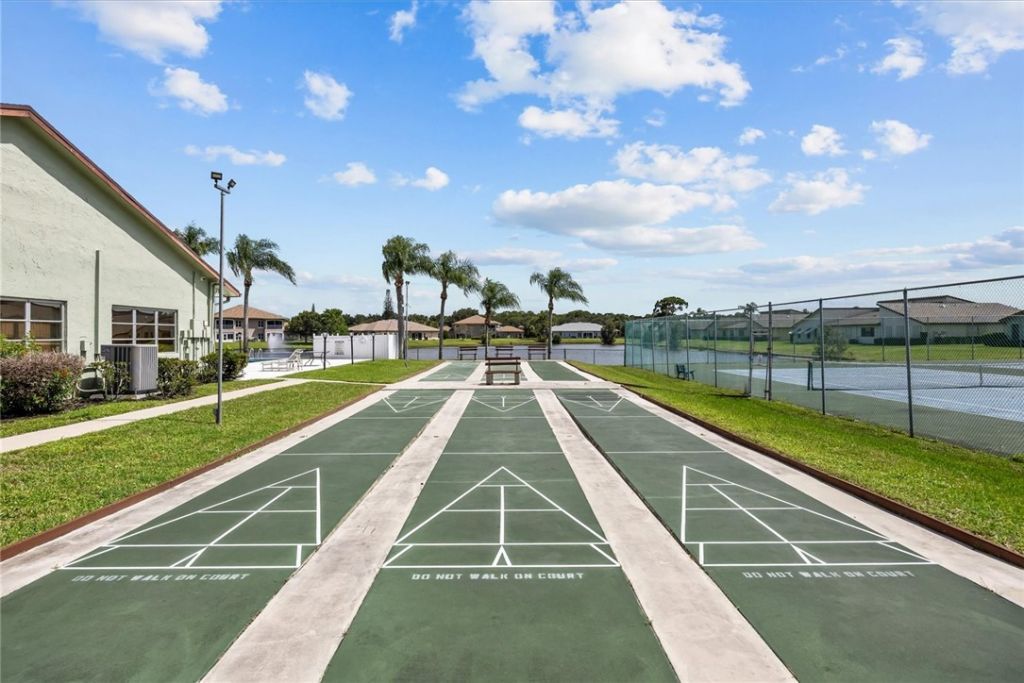 1758 Lakefront Boulevard, Unit B, Fort Pierce, FL 34982 Photo