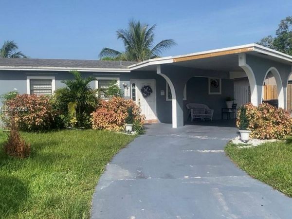 6260 Kimberly Blvd , North Lauderdale, FL 33068