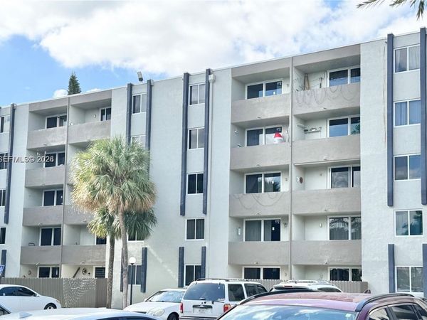 10090 NW 80th Ct , Unit 1542, Hialeah Gardens, FL 33016