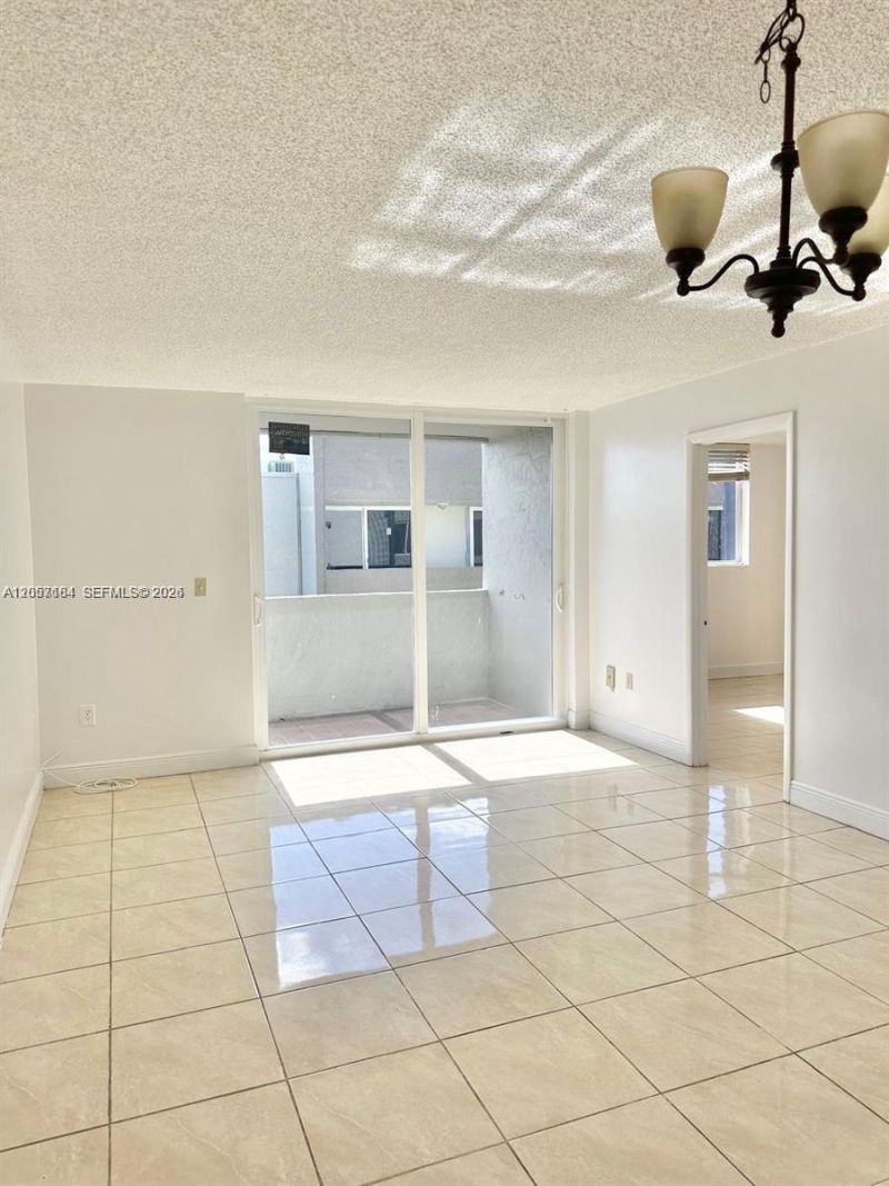 10090 NW 80th Ct , Unit 1542, Hialeah Gardens, FL 33016 Photo