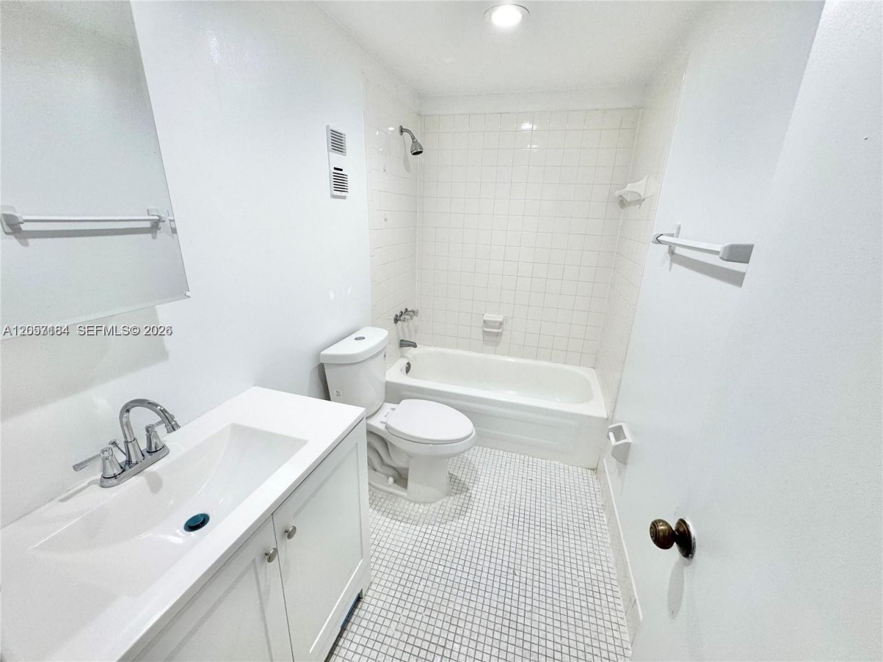 10090 NW 80th Ct , Unit 1542, Hialeah Gardens, FL 33016 Photo