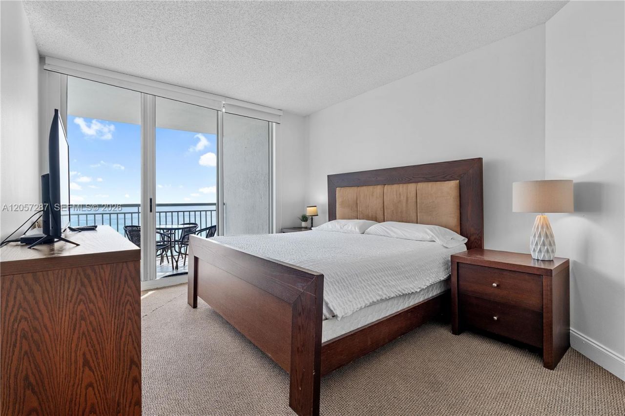 17375 Collins Ave , Unit 1108, Sunny Isles Beach, FL 33160 Photo
