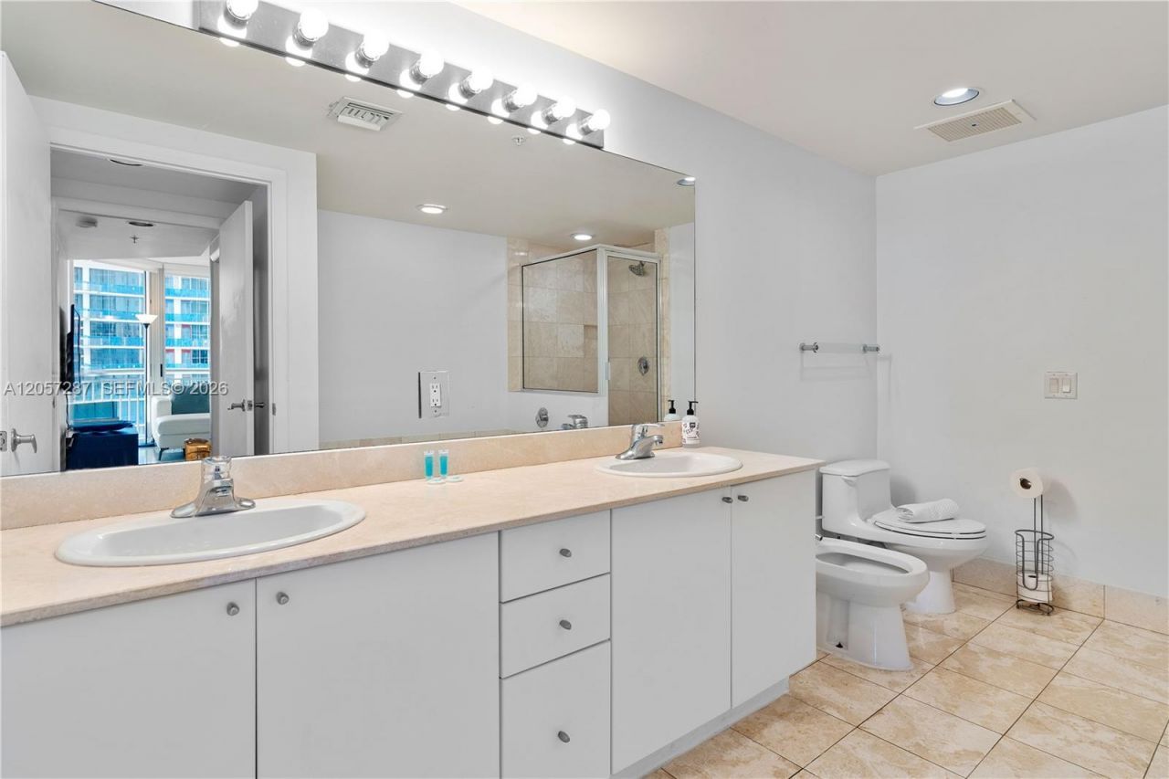 17375 Collins Ave , Unit 1108, Sunny Isles Beach, FL 33160 Photo