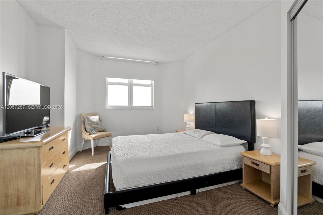 17375 Collins Ave , Unit 1108, Sunny Isles Beach, FL 33160 Photo