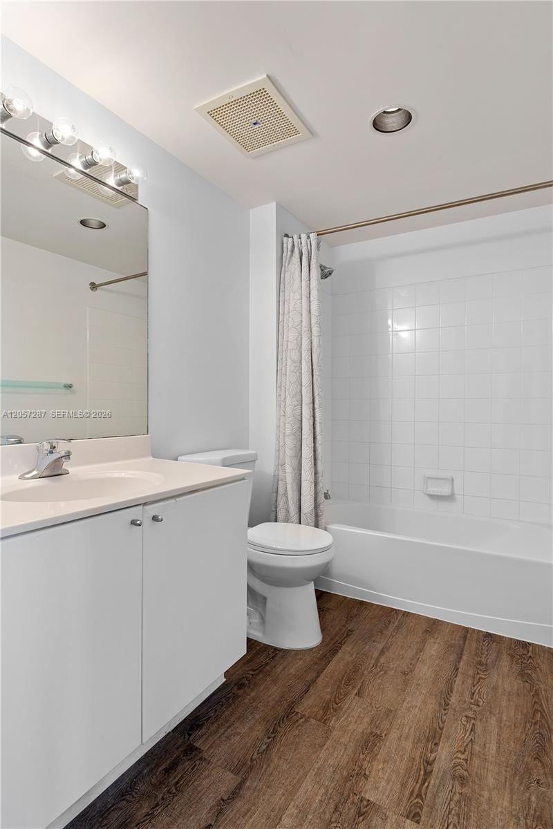 17375 Collins Ave , Unit 1108, Sunny Isles Beach, FL 33160 Photo