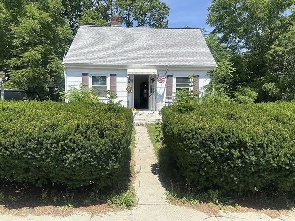 22 Hanson Ave, Walpole, MA 02081