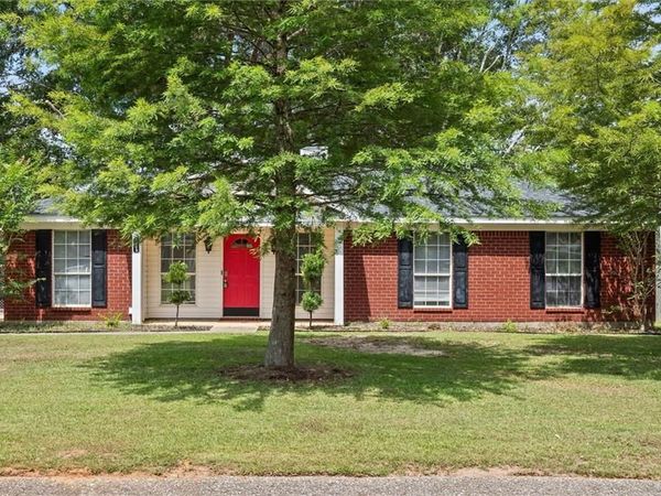 1469 Homestead Drive , Semmes, AL 36575