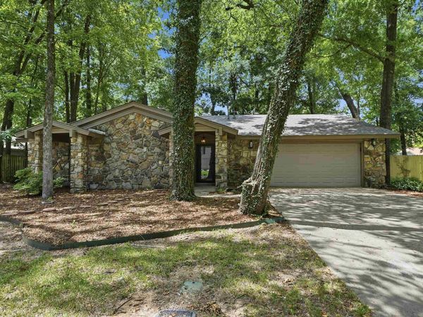 17 Fernwood Drive, Conway, AR 72034