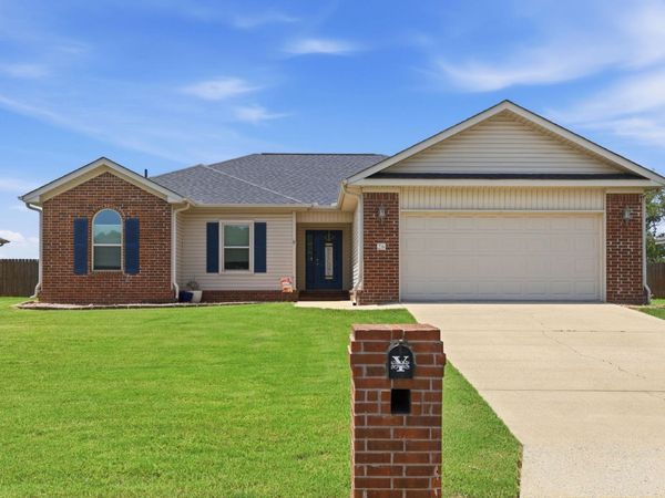 26 Lakeside Dr, Ward, AR 72176