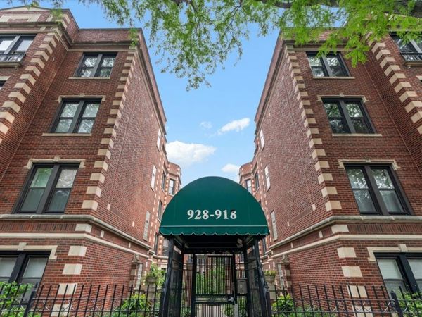 926 W Ainslie Street , Unit 3S, Chicago, IL 60640