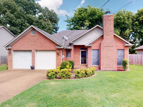 2186 Oakmont Avenue , Dyersburg, TN 38024