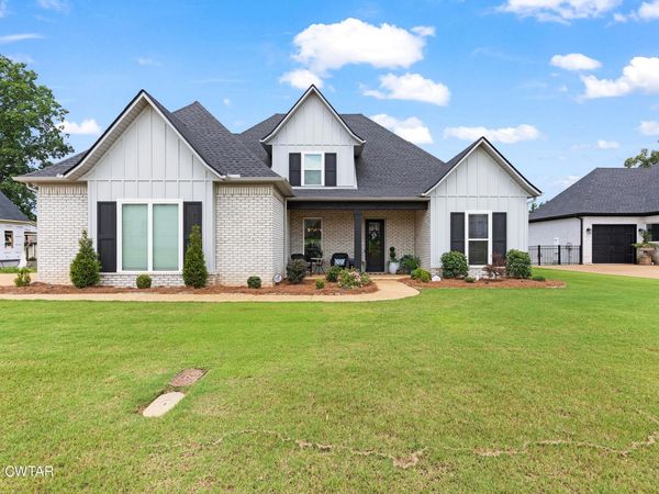 148 Lake Breeze Drive , Jackson, TN 38305