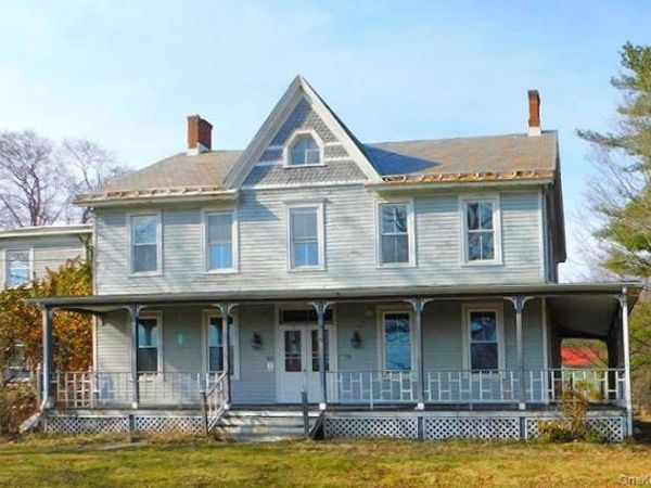 853 Salt Point Turnpike , Poughkeepsie, NY 12601