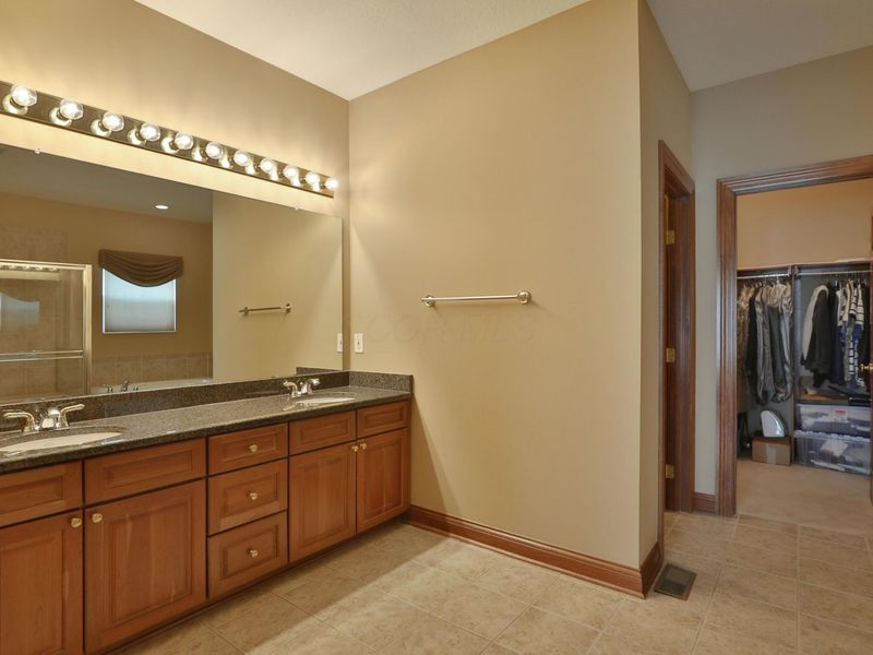 1021 Rutherglen Drive, Columbus, OH 43235 Photo 24