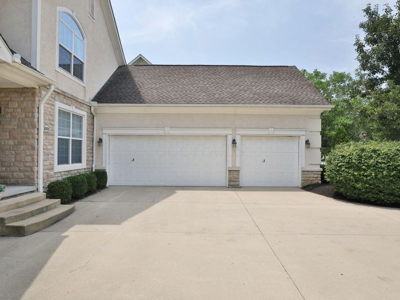 1021 Rutherglen Drive, Columbus, OH 43235 Photo 3