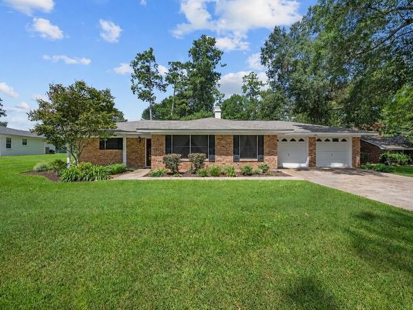 810 Chinquapin, DeRidder, LA 70634