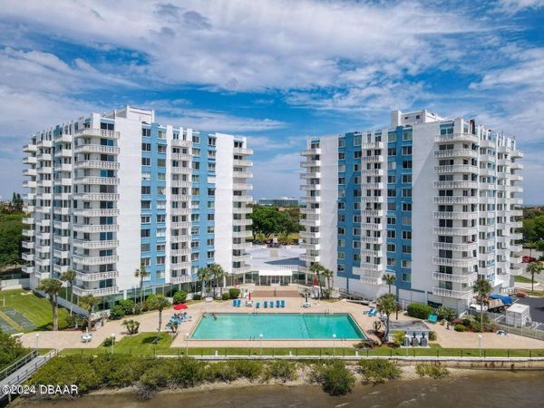 935 N Halifax Avenue, Unit 402, Daytona Beach, FL 32118