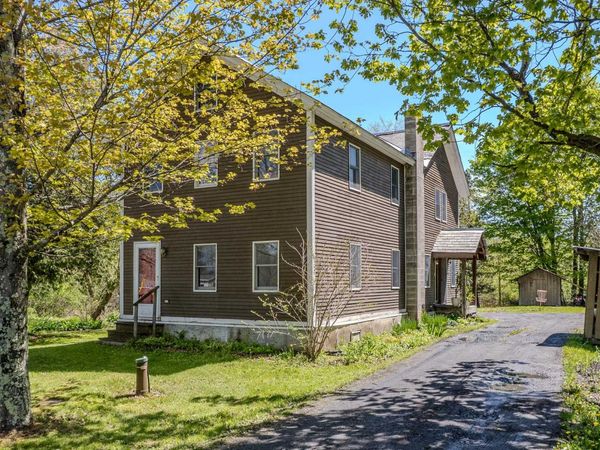 1276 York Street Extension, Poultney, VT 05764