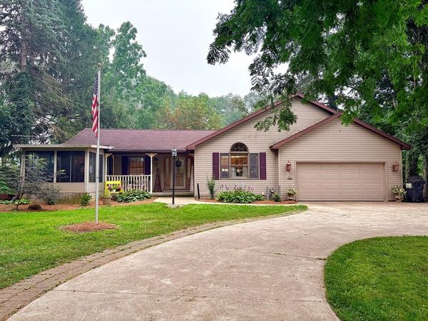 603 W Main Street, Bellevue, OH 44811