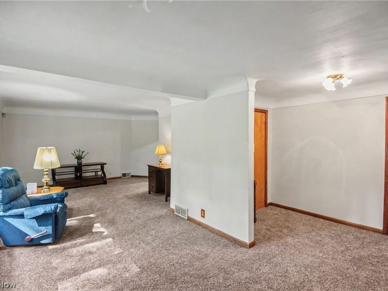 4647 Cooper Road , Lowellville, OH 44436 Photo 7