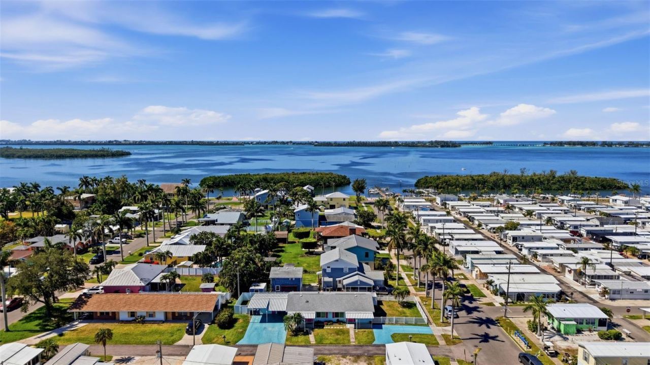 4517 103rd Street Court W, Bradenton, FL 34210 Photo