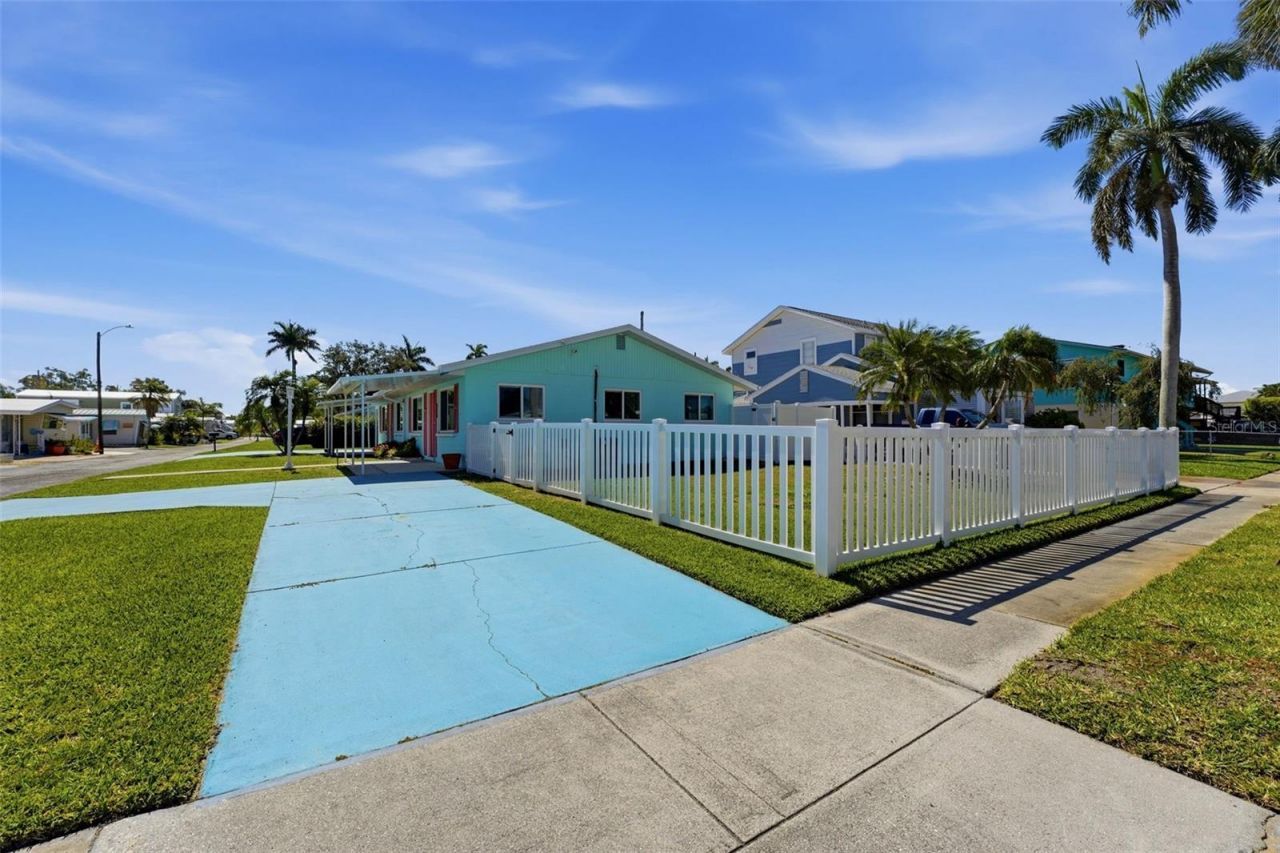 4517 103rd Street Court W, Bradenton, FL 34210 Photo