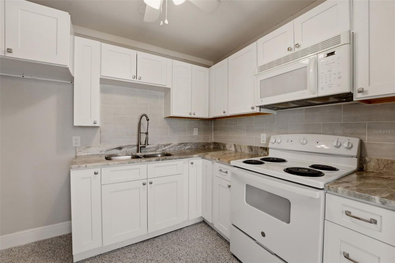 4517 103rd Street Court W, Bradenton, FL 34210 Photo