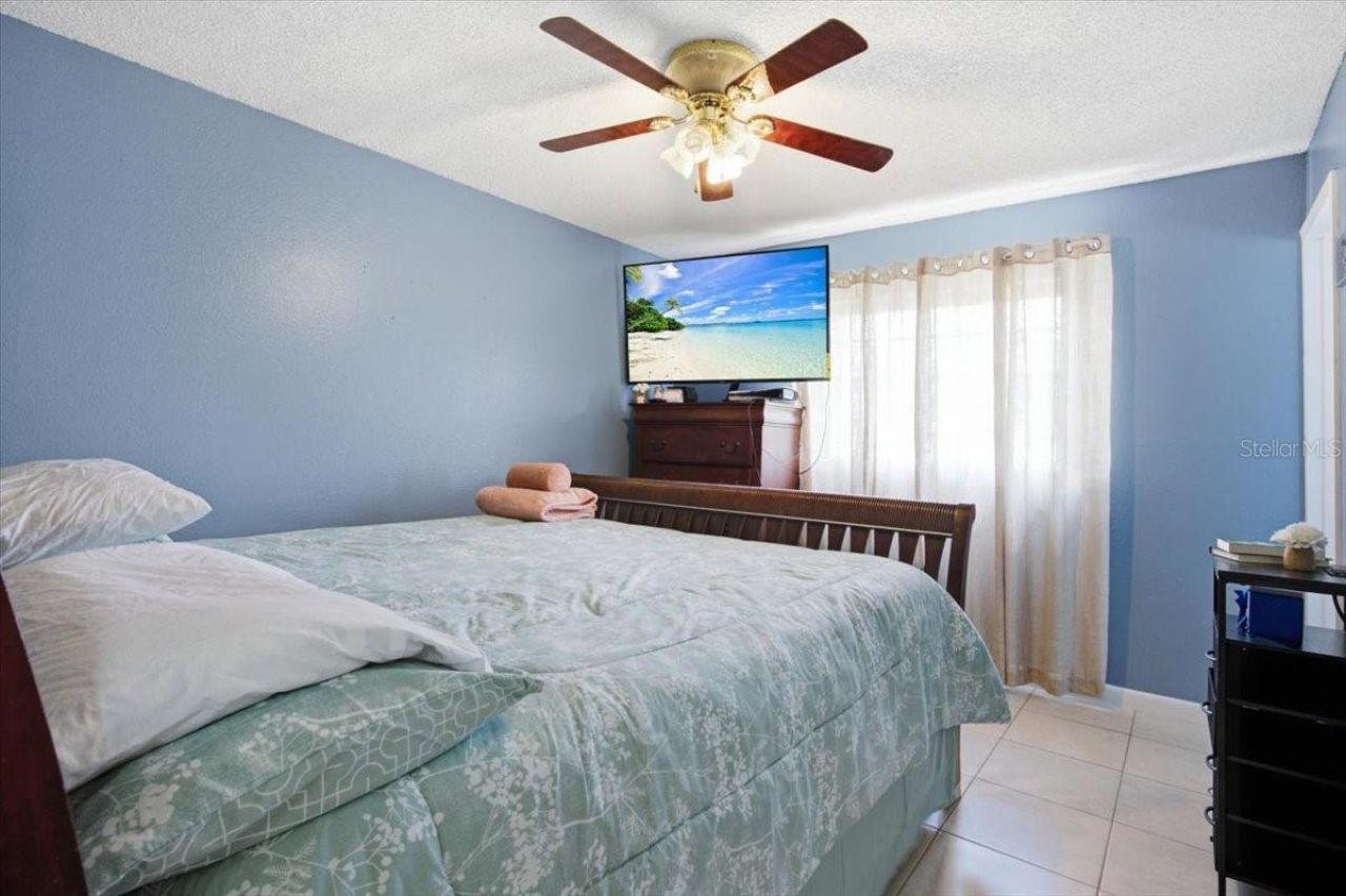 2266 Lake Lizzie Court , Saint Cloud, FL 34771 Photo