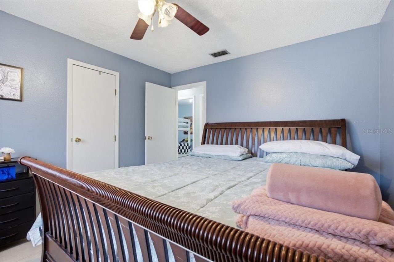 2266 Lake Lizzie Court , Saint Cloud, FL 34771 Photo