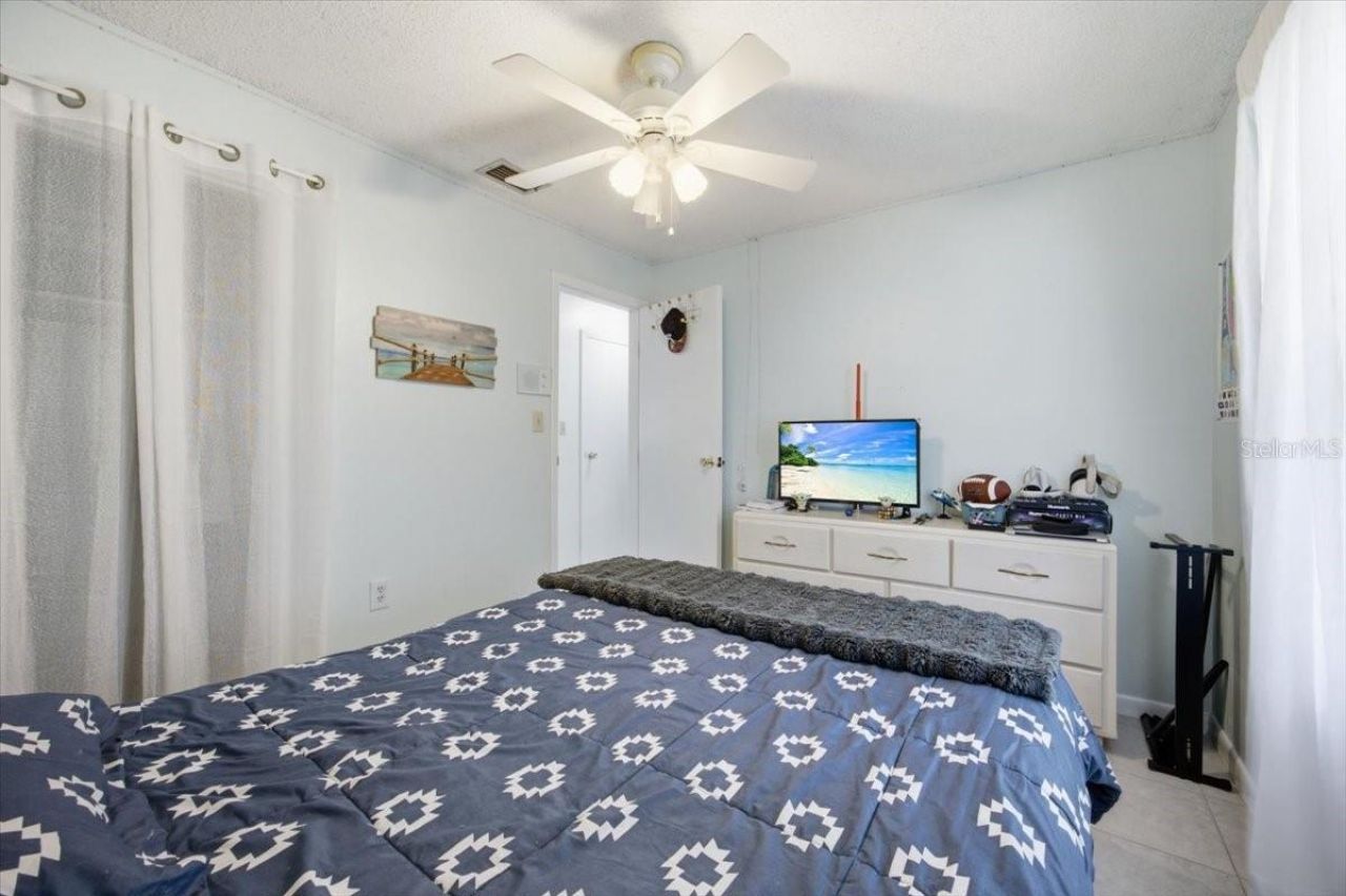 2266 Lake Lizzie Court , Saint Cloud, FL 34771 Photo