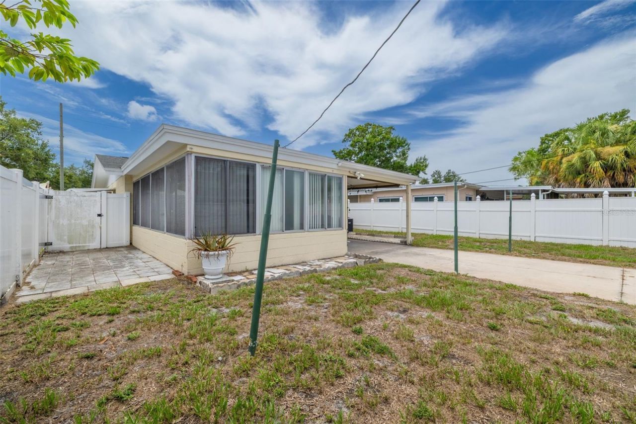 531 75th Avenue N, Saint Petersburg, FL 33702 Photo