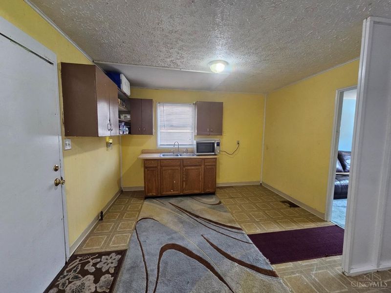 4728 Kirby Avenue, Cincinnati, OH 45223 Photo 5