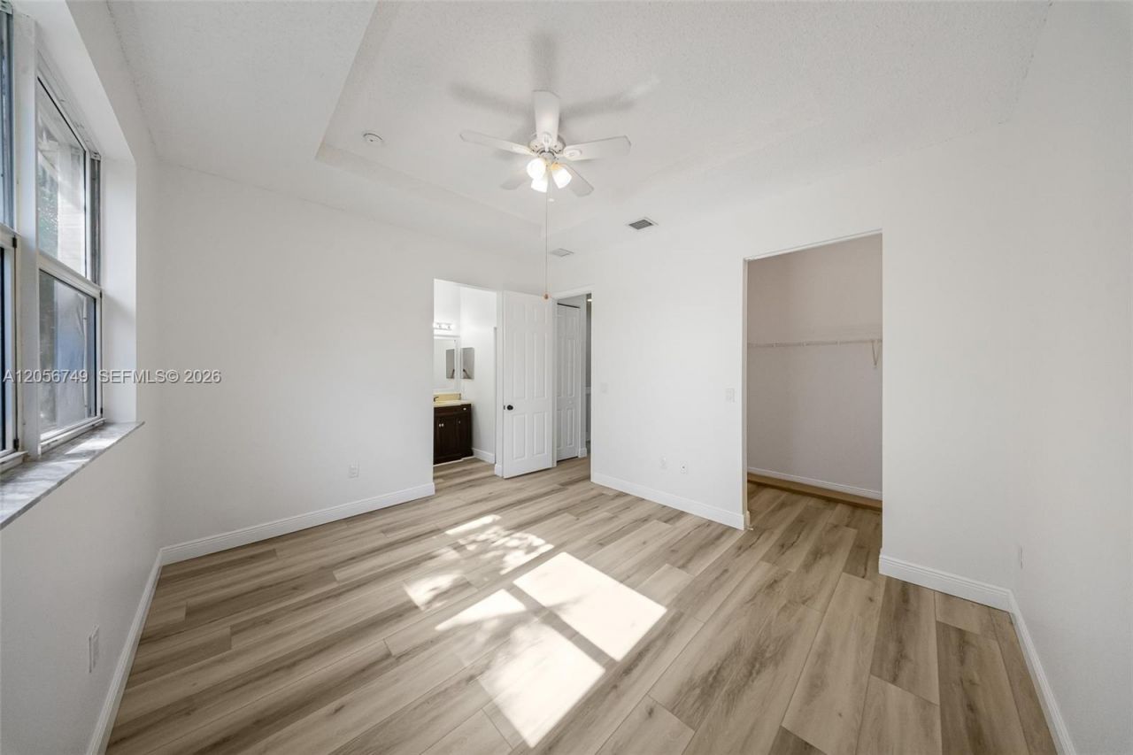 1037 NE 42nd Pl , Homestead, FL 33033 Photo