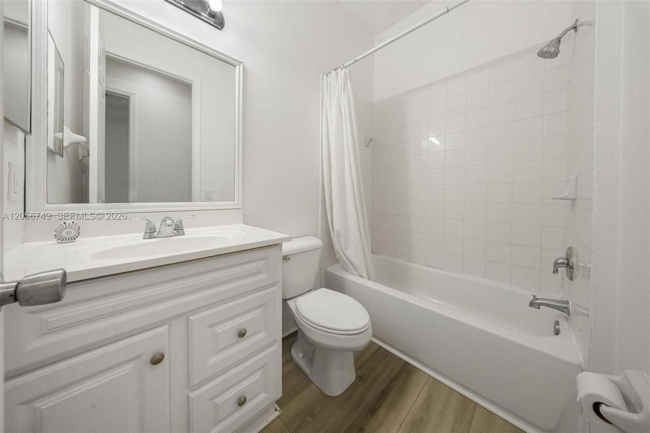 1037 NE 42nd Pl , Homestead, FL 33033 Photo