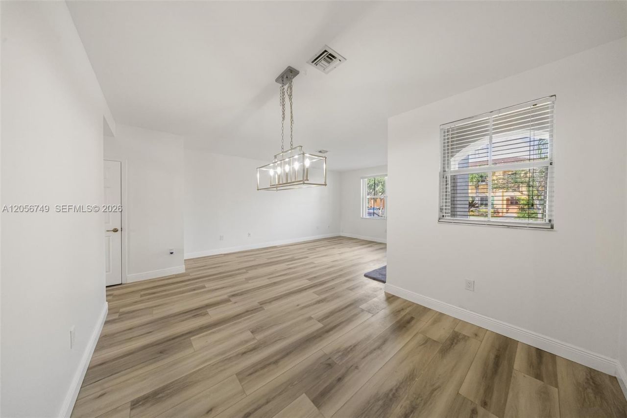 1037 NE 42nd Pl , Homestead, FL 33033 Photo