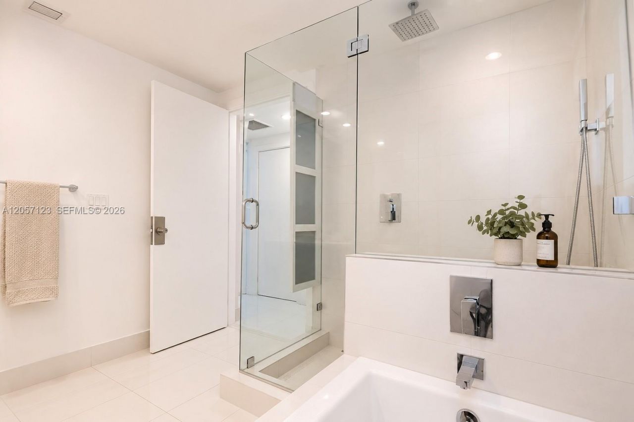 1100 S Miami Ave, Unit 2908, Miami, FL 33130 Photo