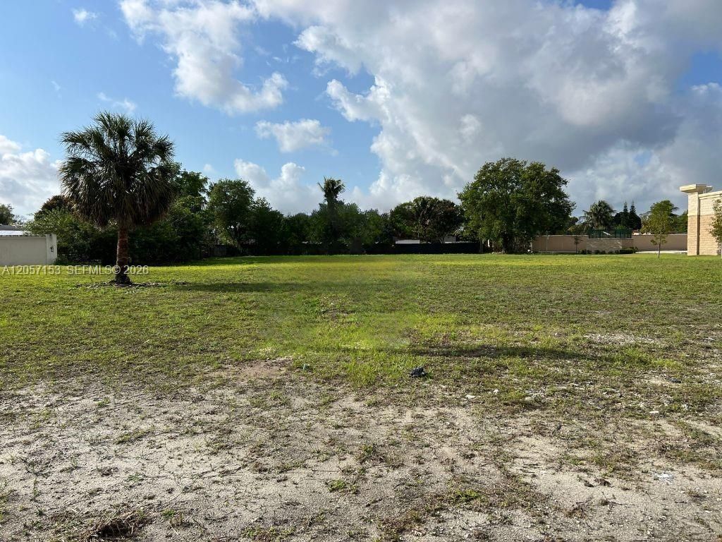 4678 W Hallandale Beach Blvd , Pembroke Park, FL 33023 Photo
