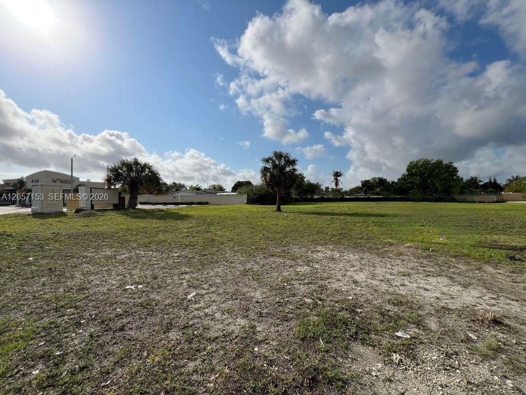 4678 W Hallandale Beach Blvd , Pembroke Park, FL 33023 Photo