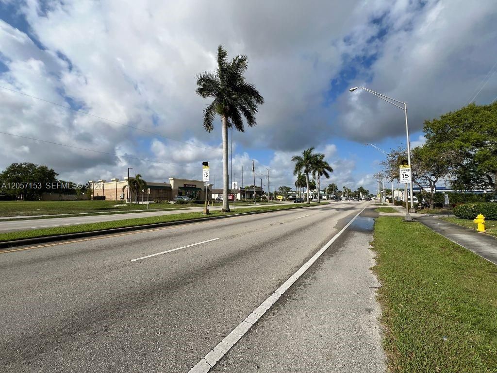 4678 W Hallandale Beach Blvd , Pembroke Park, FL 33023 Photo