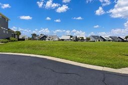 374 Harbour View Dr. photo 4