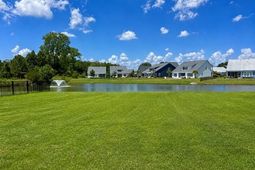 374 Harbour View Dr. photo 4
