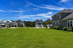 374 Harbour View Dr. photo 4