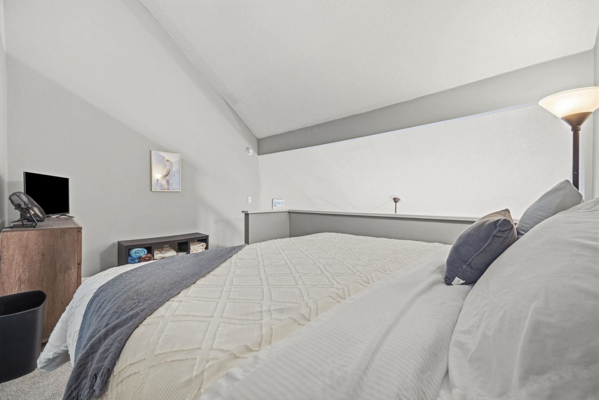 416 Cambridge Circle Photo 18