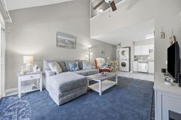 416 Cambridge Circle photo 4