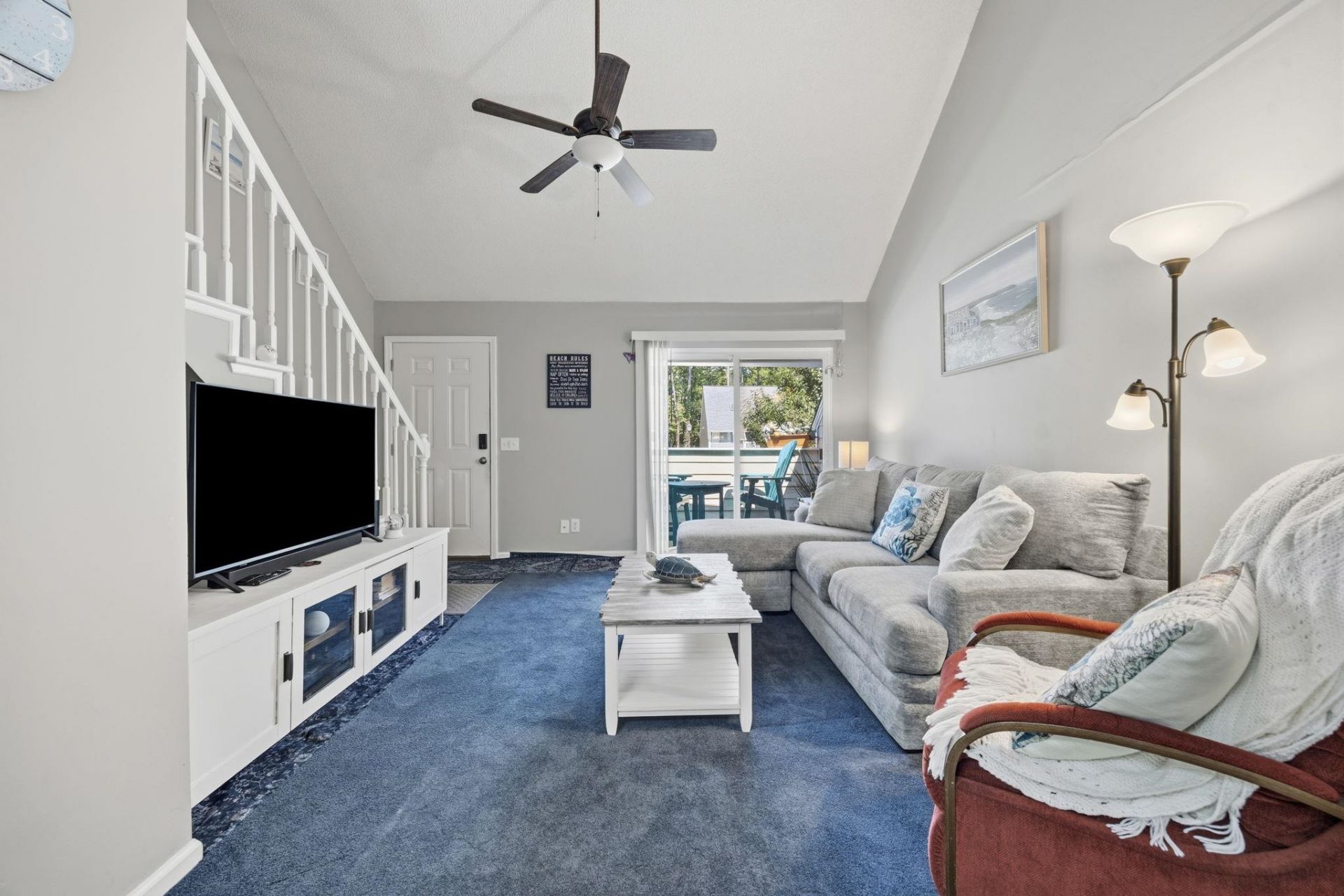 416 Cambridge Circle Photo 7